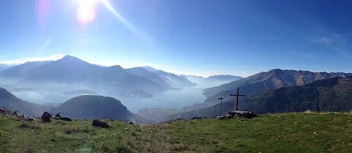 Semesterbostad Luci Gravedona